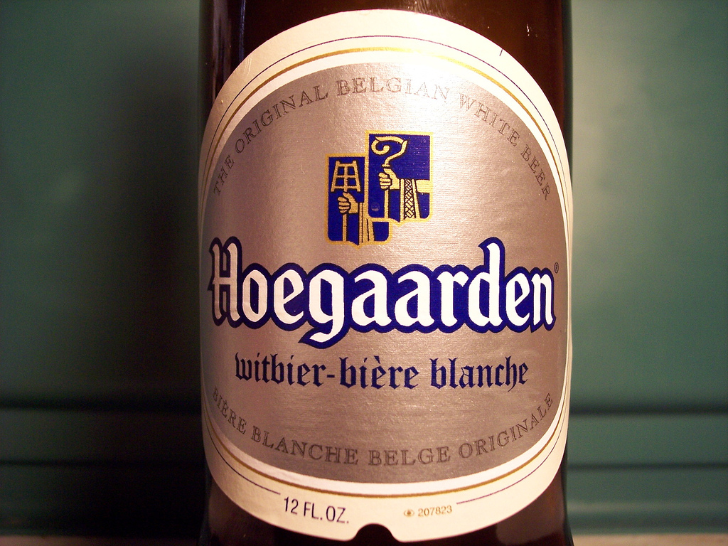 Бельгийское пшеничное. Бельгийское пиво Хугарден. Пиво Хугарден Witbier. Hoegaarden пиво Бельгия. Hoegaarden нефильтрованное.